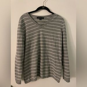 Tommy Hilfiger sweater size L